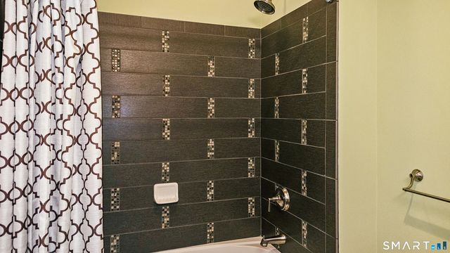 203 Center Meadow Lane 203, Danbury, CT 06810