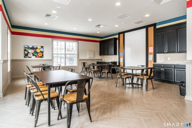 203 Center Meadow Lane 203, Danbury, CT 06810