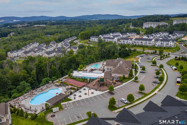 203 Center Meadow Lane 203, Danbury, CT 06810