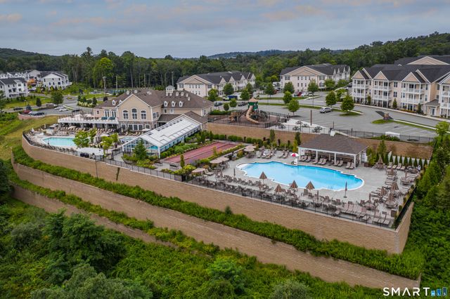 203 Center Meadow Lane 203, Danbury, CT 06810