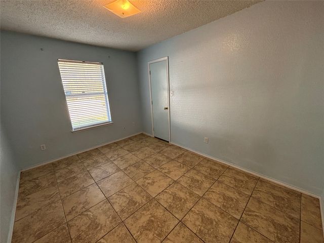 9444 Lipton Lane, Dallas, TX 75217