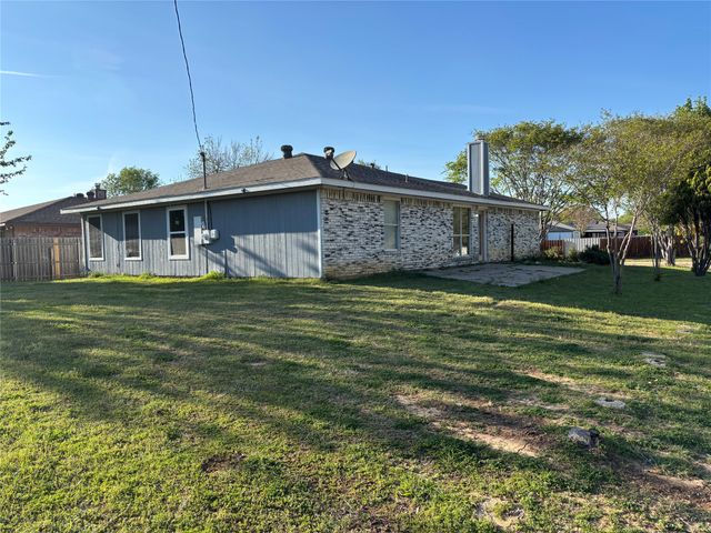 9444 Lipton Lane, Dallas, TX 75217