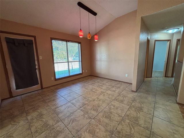 9444 Lipton Lane, Dallas, TX 75217