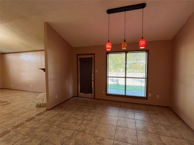 9444 Lipton Lane, Dallas, TX 75217