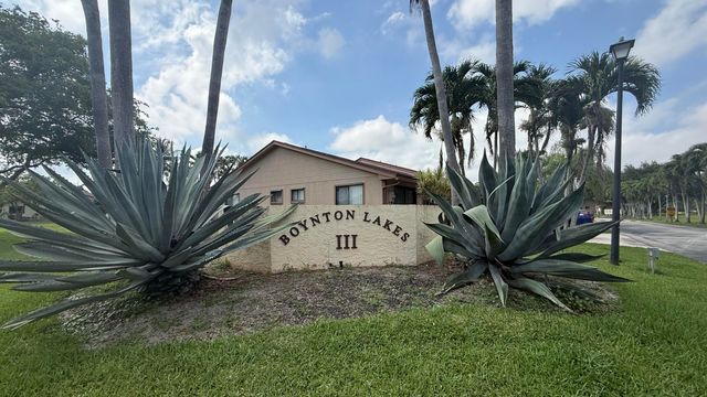 63 Mayfair Lane 63, Boynton Beach, FL 33426
