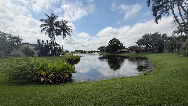 63 Mayfair Lane 63, Boynton Beach, FL 33426