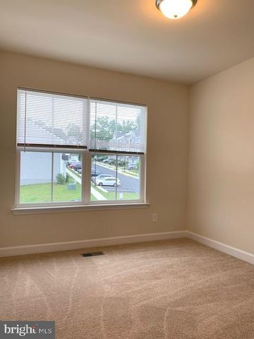 2 ANDREWS PL, Fredericksburg, VA 22405