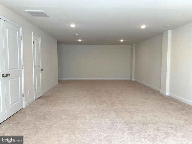 2 ANDREWS PL, Fredericksburg, VA 22405