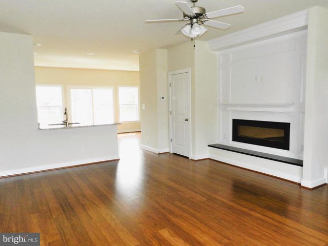 2 ANDREWS PL, Fredericksburg, VA 22405