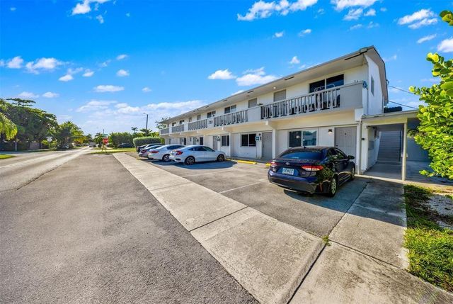 720 NE 7th Street 2a, Hallandale Beach, FL 33009