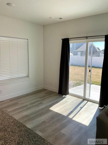 2163 W 690 S, Rexburg, ID 83440