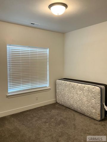 2163 W 690 S, Rexburg, ID 83440