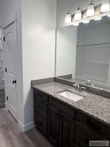 2163 W 690 S, Rexburg, ID 83440