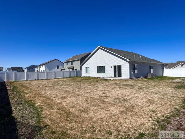 2163 W 690 S, Rexburg, ID 83440