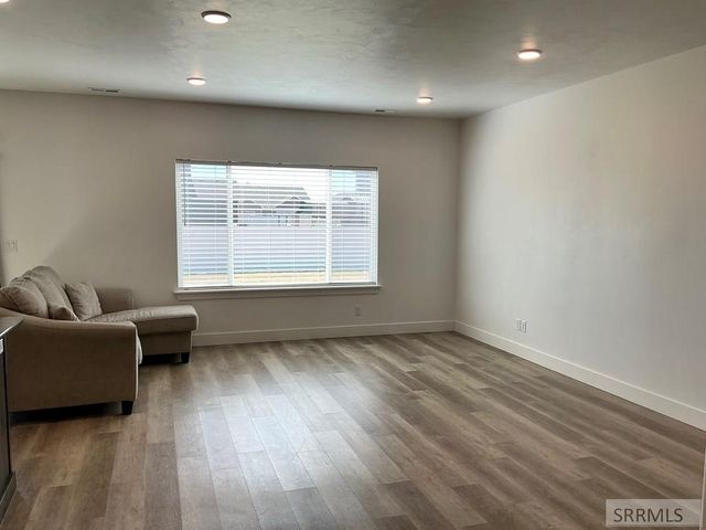 2163 W 690 S, Rexburg, ID 83440