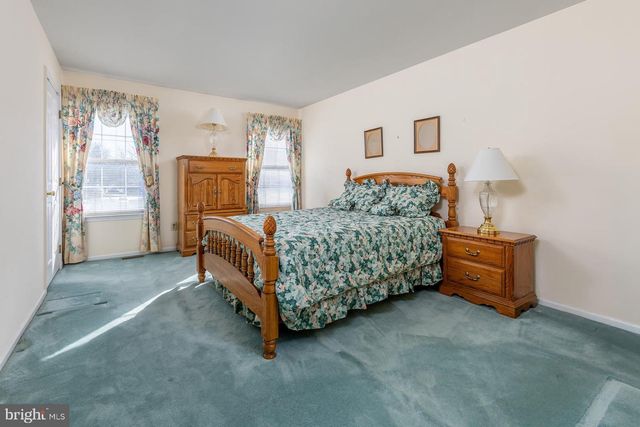 9 HARVEST DR, West Deptford, NJ 08086