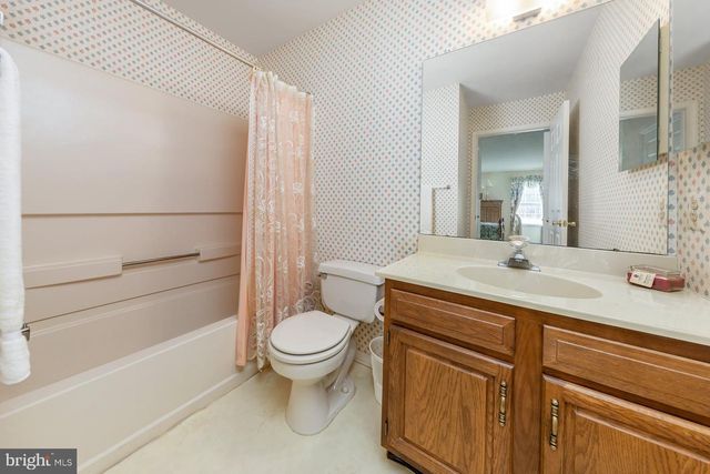 9 HARVEST DR, West Deptford, NJ 08086