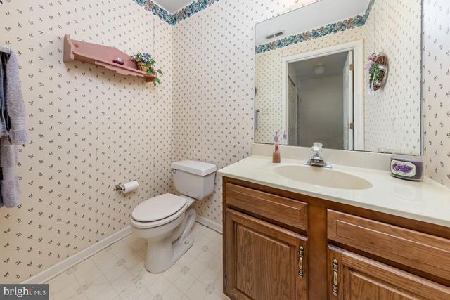 9 HARVEST DR, West Deptford, NJ 08086