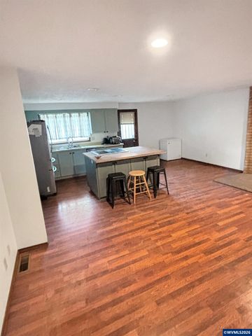 4603 Goldenrod Av NE, Salem, OR 97305