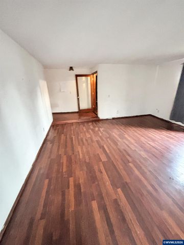 4603 Goldenrod Av NE, Salem, OR 97305