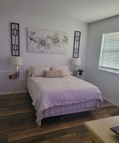 11700 SW 2 13307, Pembroke Pines, FL 33025