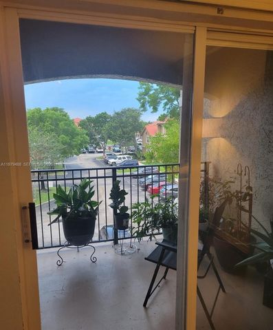 11700 SW 2 13307, Pembroke Pines, FL 33025