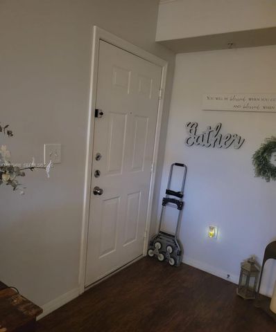 11700 SW 2 13307, Pembroke Pines, FL 33025