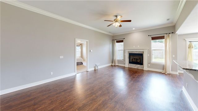 143 Alexandra Loop, Elkins, AR 72727