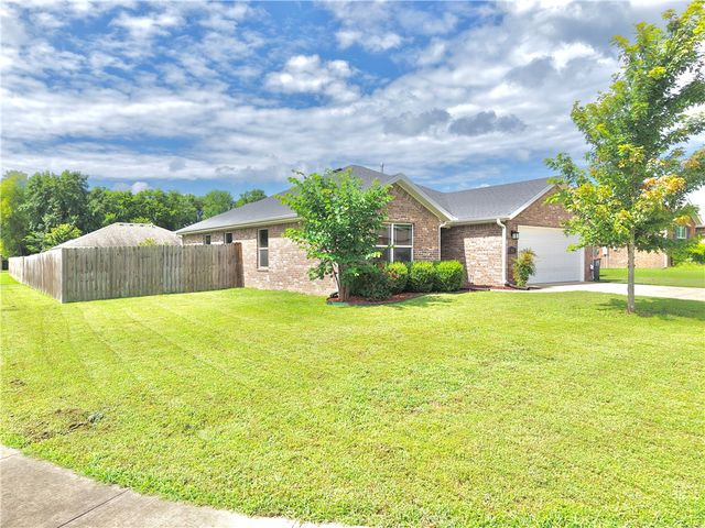143 Alexandra Loop, Elkins, AR 72727