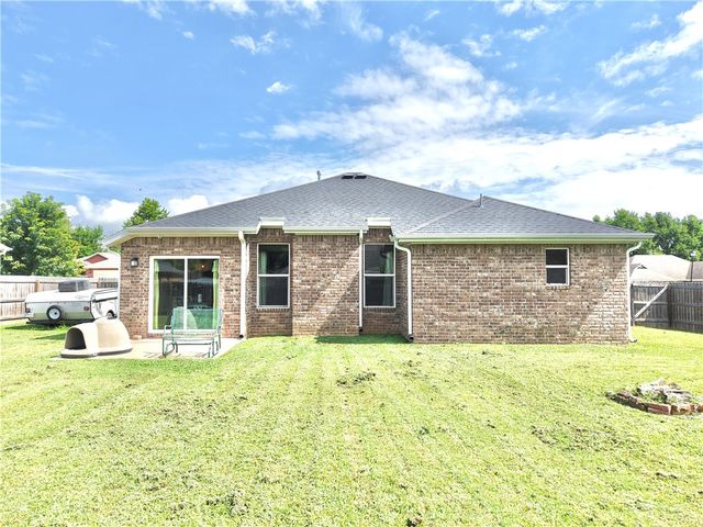 143 Alexandra Loop, Elkins, AR 72727