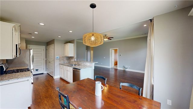 143 Alexandra Loop, Elkins, AR 72727
