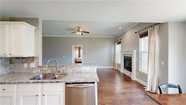 143 Alexandra Loop, Elkins, AR 72727