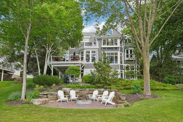 W343N6293 S Bayview ROAD, Oconomowoc, WI 53066