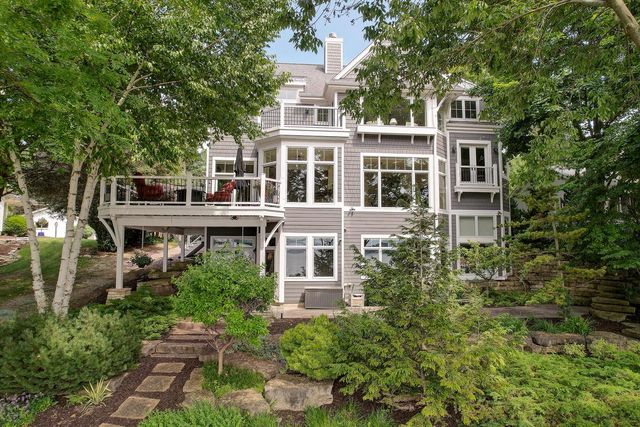 W343N6293 S Bayview ROAD, Oconomowoc, WI 53066