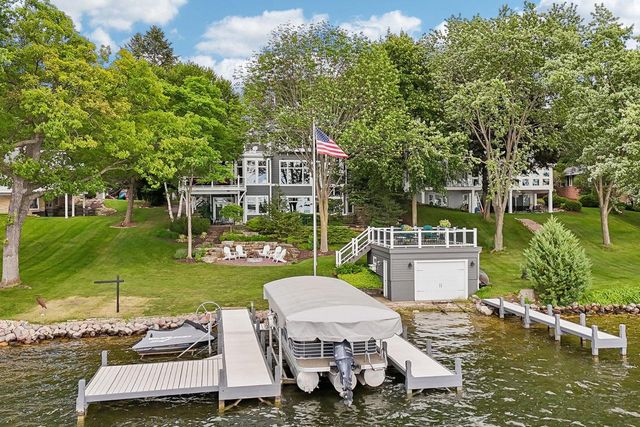 W343N6293 S Bayview ROAD, Oconomowoc, WI 53066