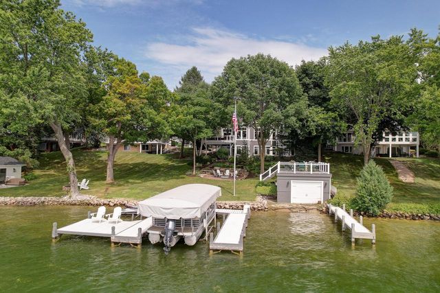 W343N6293 S Bayview ROAD, Oconomowoc, WI 53066