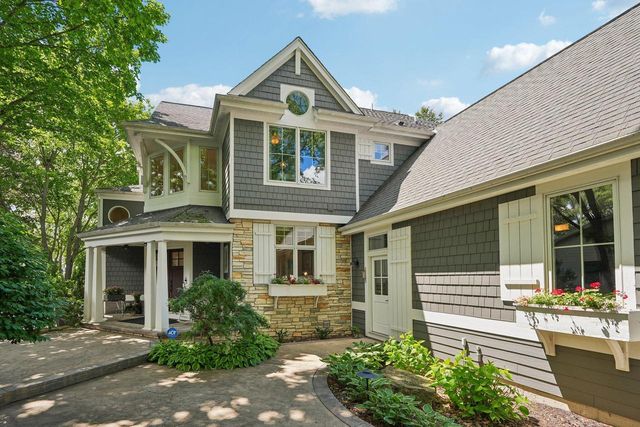 W343N6293 S Bayview ROAD, Oconomowoc, WI 53066