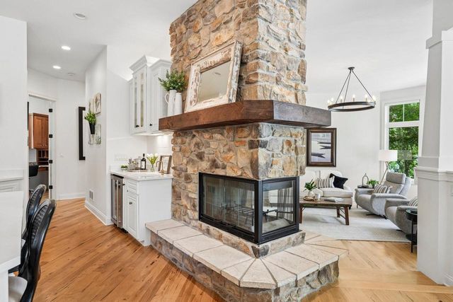 W343N6293 S Bayview ROAD, Oconomowoc, WI 53066