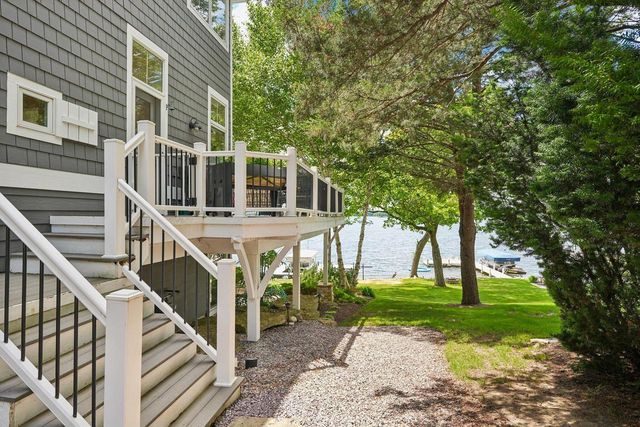 W343N6293 S Bayview ROAD, Oconomowoc, WI 53066