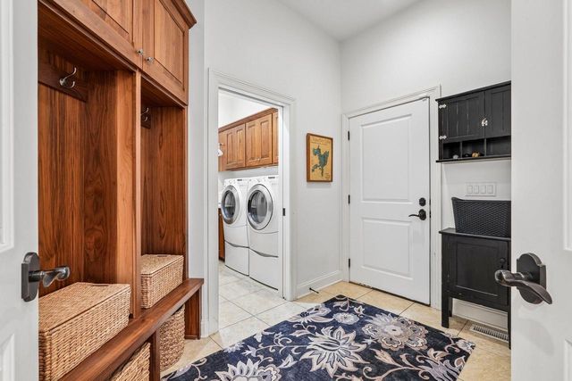 W343N6293 S Bayview ROAD, Oconomowoc, WI 53066