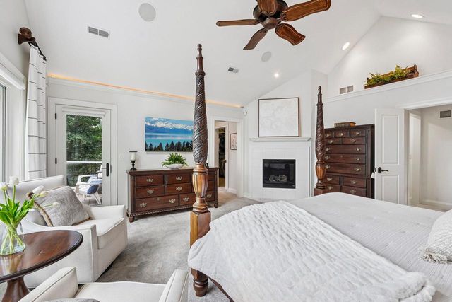 W343N6293 S Bayview ROAD, Oconomowoc, WI 53066