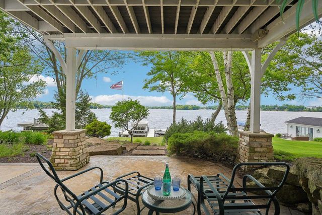 W343N6293 S Bayview ROAD, Oconomowoc, WI 53066