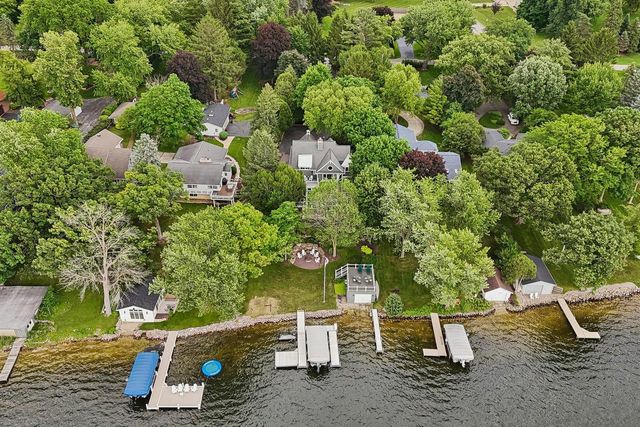 W343N6293 S Bayview ROAD, Oconomowoc, WI 53066