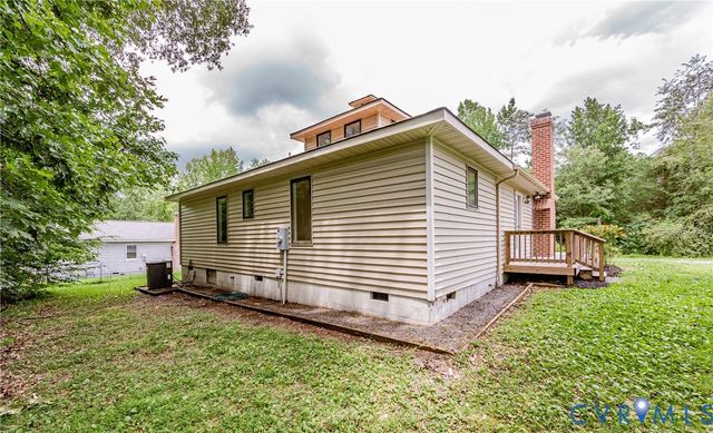 1520 Willow Brook Rd, Louisa, VA 23024