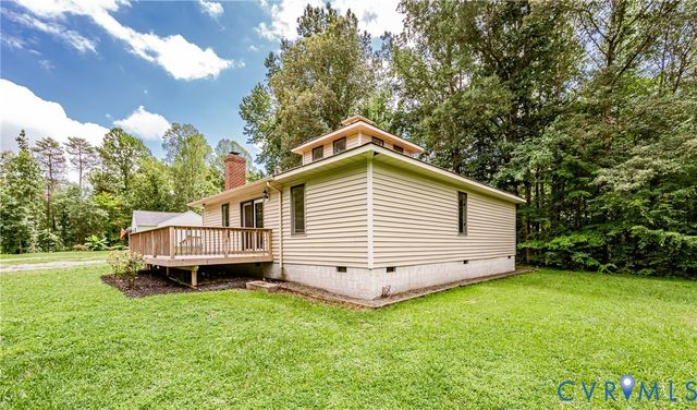 1520 Willow Brook Rd, Louisa, VA 23024