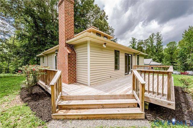 1520 Willow Brook Rd, Louisa, VA 23024
