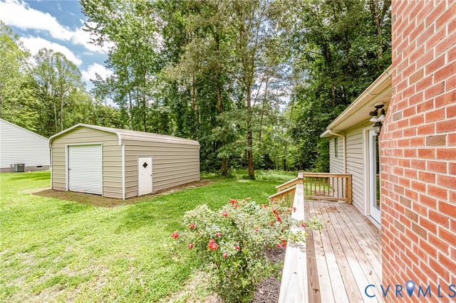 1520 Willow Brook Rd, Louisa, VA 23024