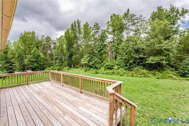 1520 Willow Brook Rd, Louisa, VA 23024