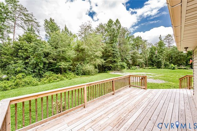 1520 Willow Brook Rd, Louisa, VA 23024