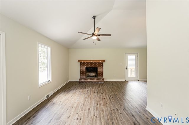 1520 Willow Brook Rd, Louisa, VA 23024